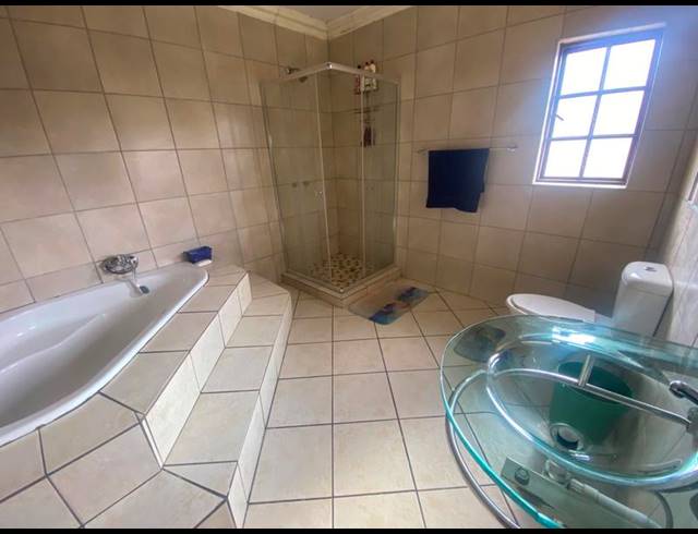 3 BEDROOM HOUSE FOR SALE IN AERORAND